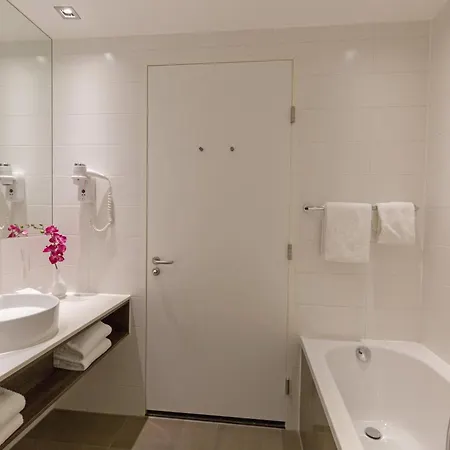 Leonardo Royal Promenade Hotel