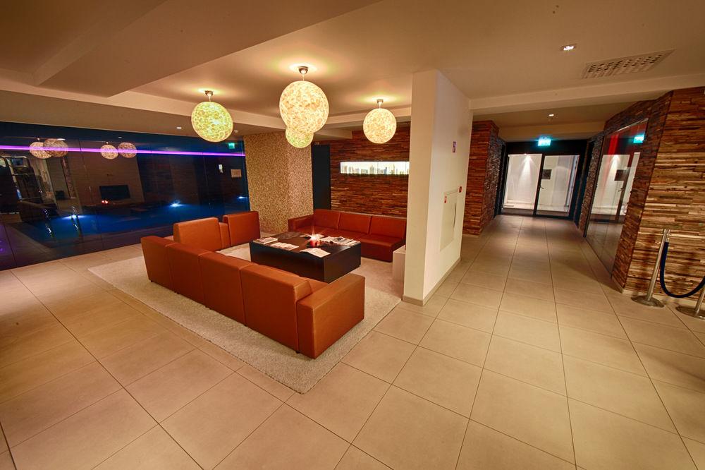 Hotel Leonardo Royal Promenade 4*