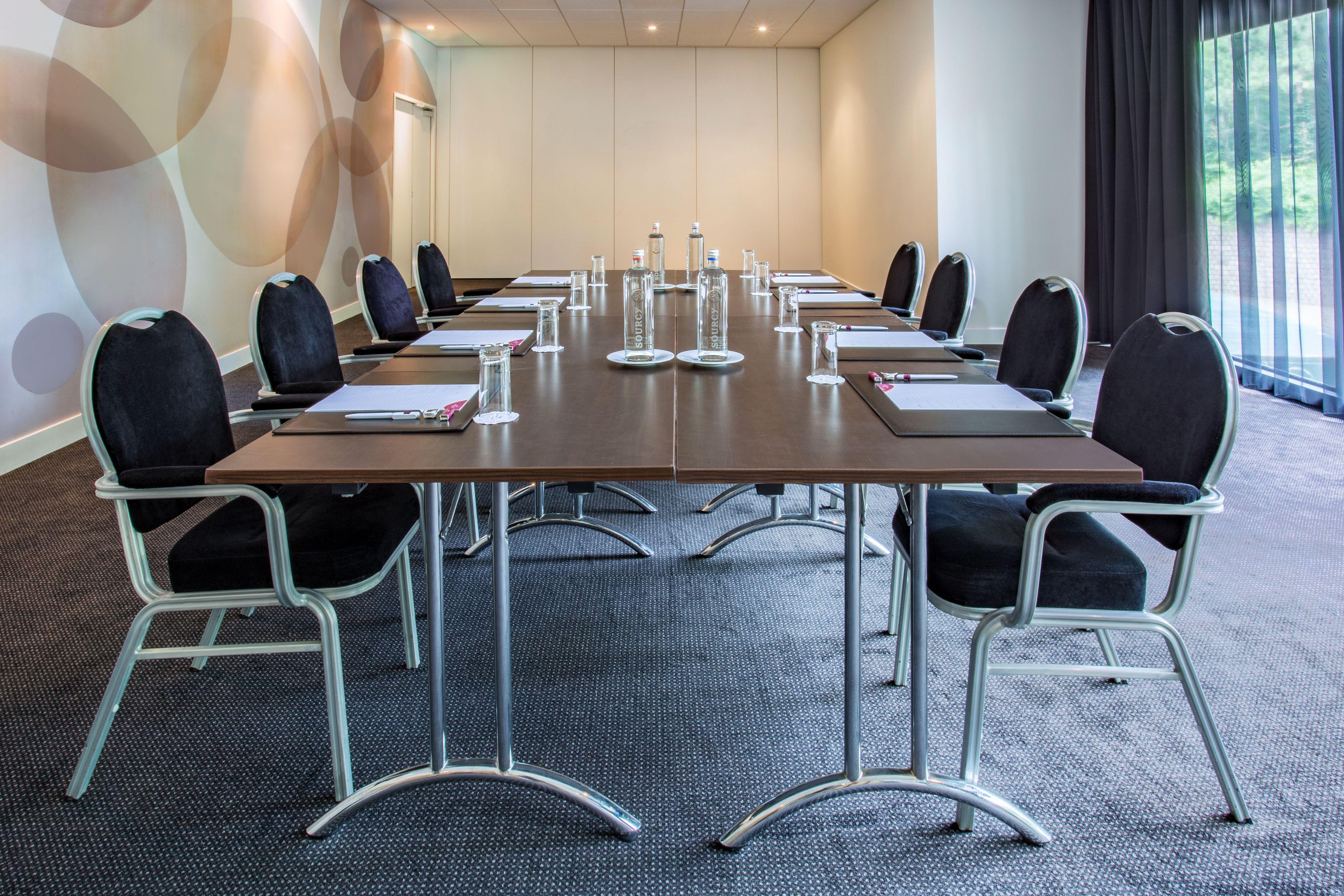 Hotel Leonardo Royal Promenade 4*