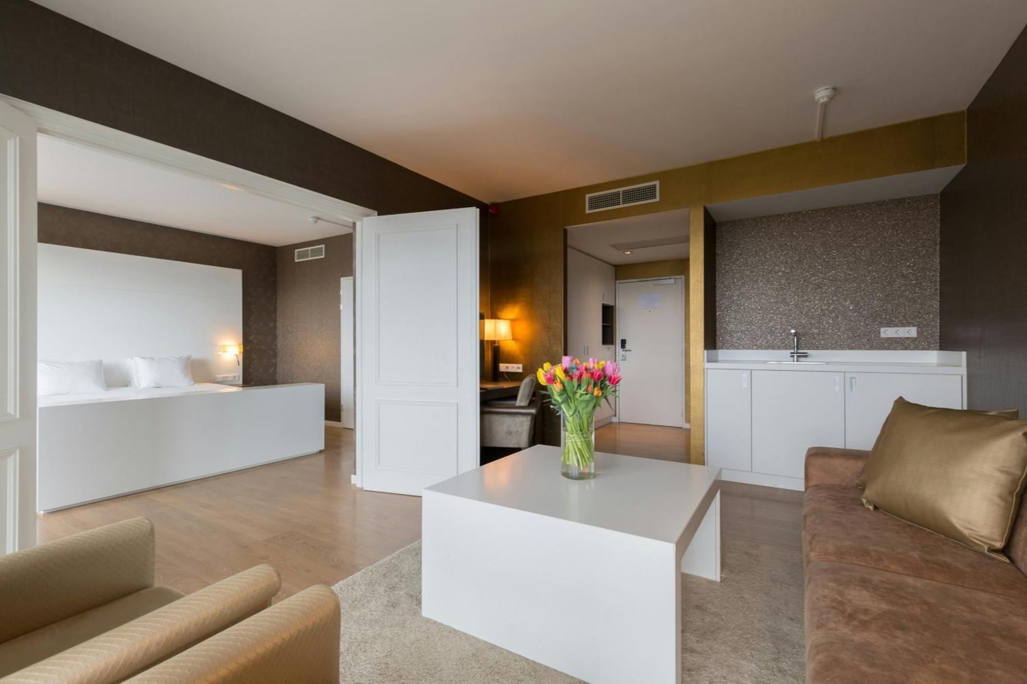 Leonardo Royal Promenade Hotel