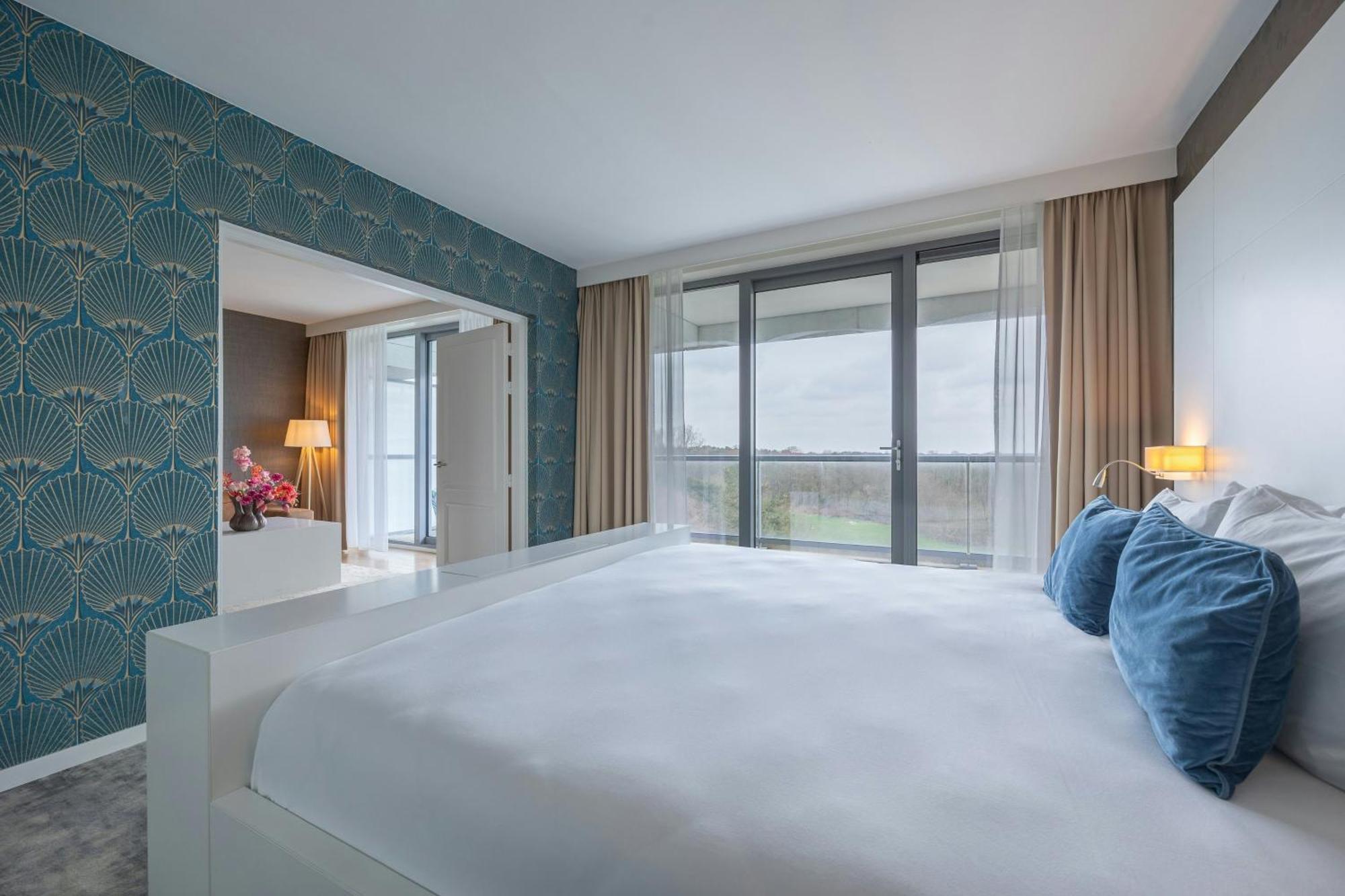 Leonardo Royal Promenade 4*