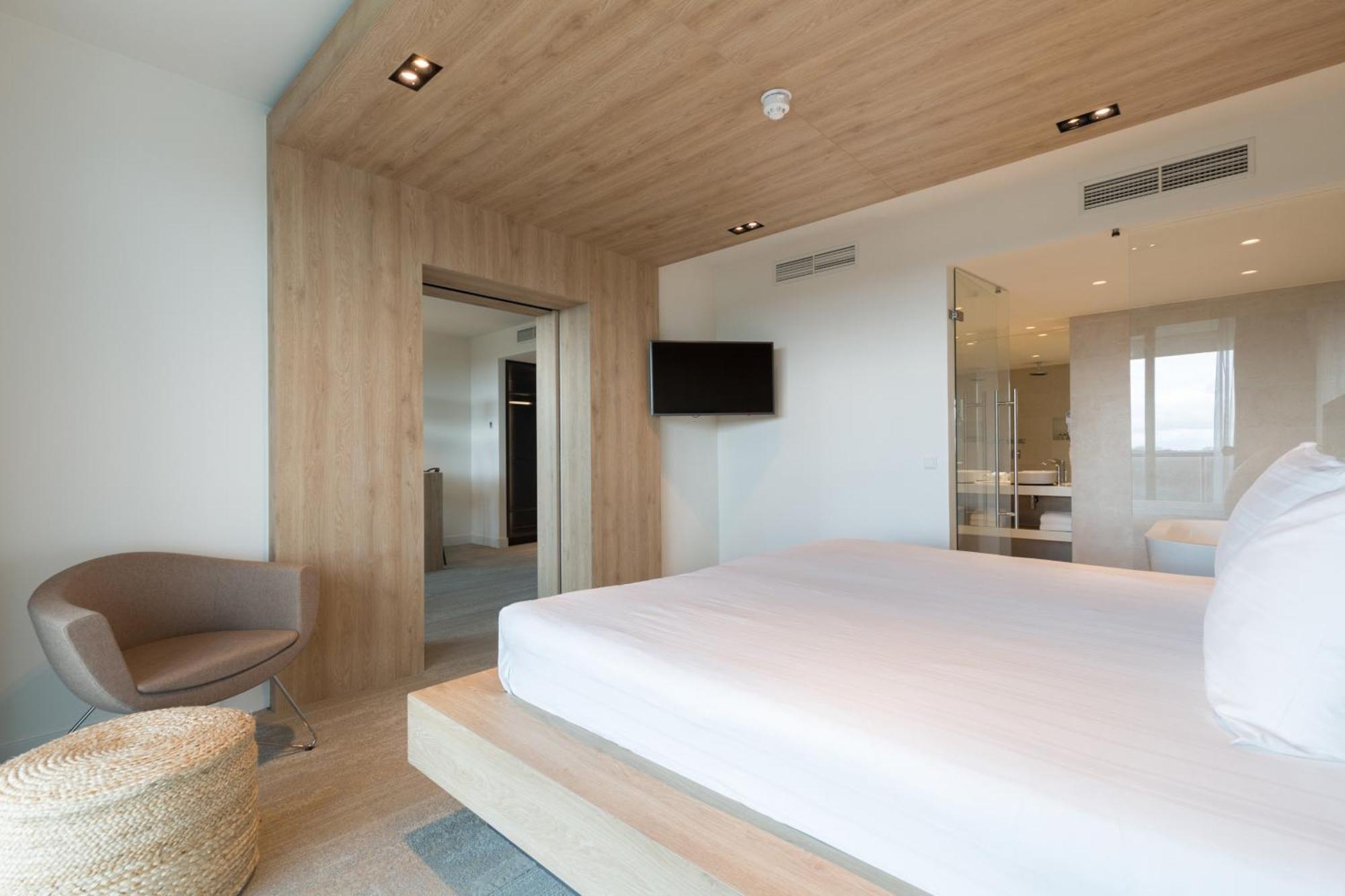 Leonardo Royal Promenade Hotel 4*